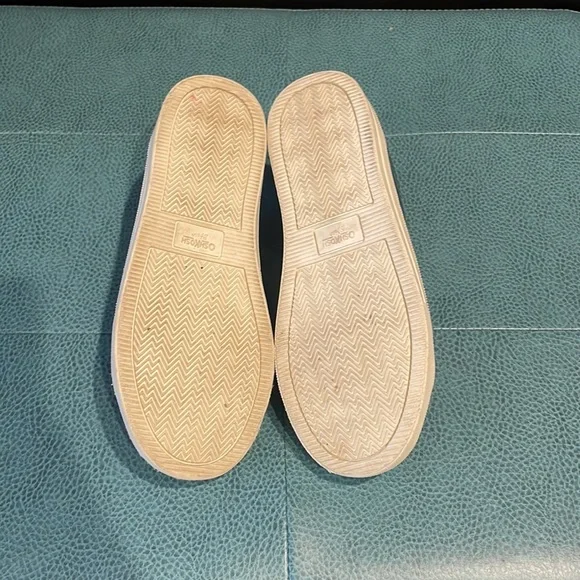 Black Glitter Low Top Sneakers - Girls OshKosh - Picture 6 of 6